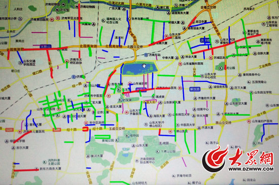 济南2.7万停车位上电子地图 收费将推移动支付