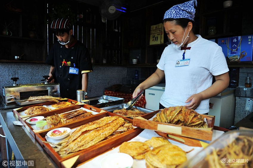 日照:探访东夷小镇 特色民俗美食吸引众多游客