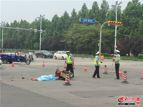 德州康博大道发生交通事故一人当场死亡