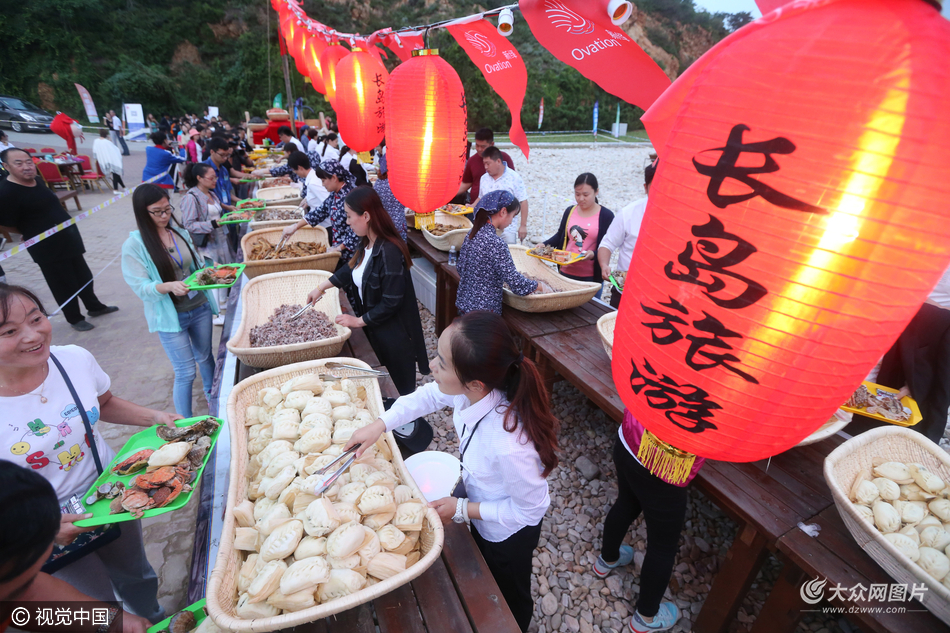 烟台音乐焰火助力长岛海鲜节开幕